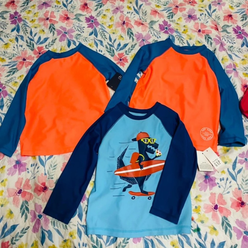 New BabyGap boys rash guard bundle
